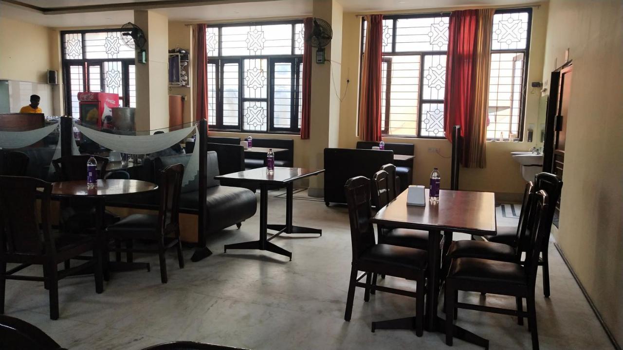 Hotel Vyshak International Mysore Exterior foto